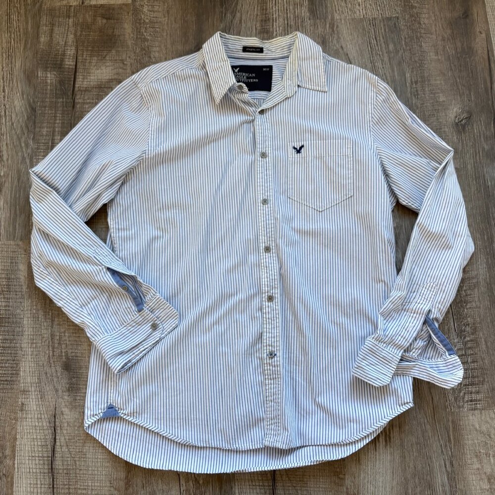 American Eagle AEO Mens Athletic Fit Button Down Shirt Size L Blue Striped